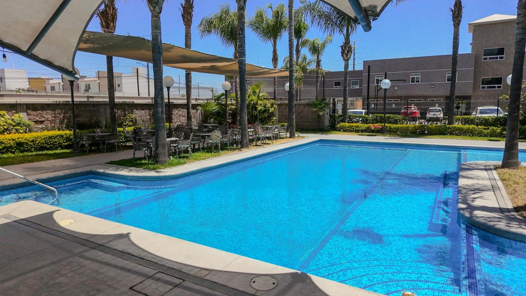 Aliana Hotel
